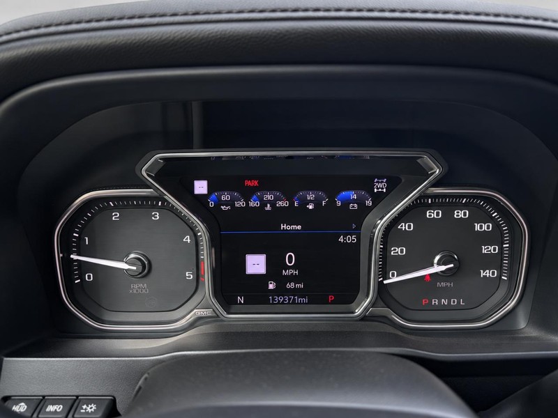 GMC Sierra 2500HD Vehicle Full-screen Gallery Image 13