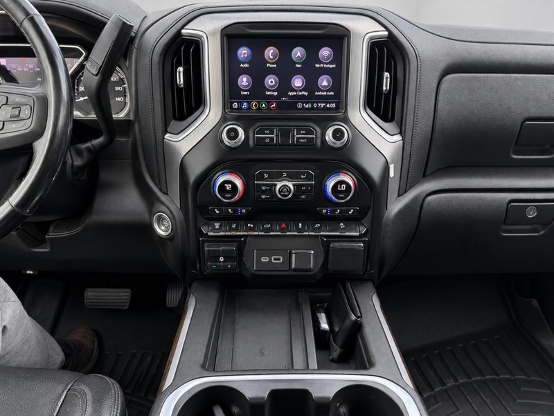 GMC Sierra 2500HD Vehicle Full-screen Gallery Image 16