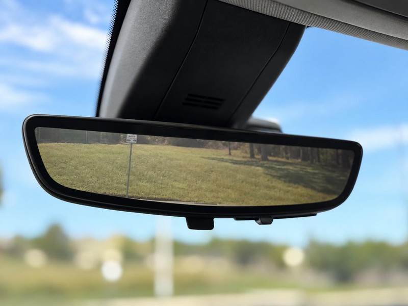 GMC Sierra 2500HD Vehicle Full-screen Gallery Image 19