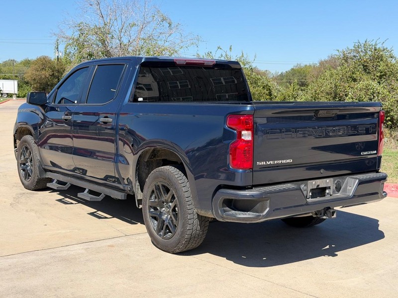 Chevrolet Silverado 1500 Vehicle Full-screen Gallery Image 04