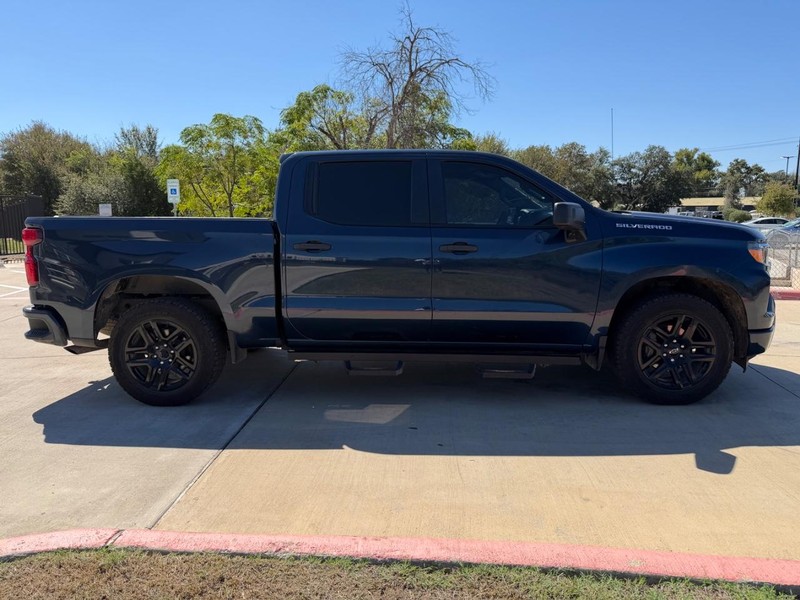 Chevrolet Silverado 1500 Vehicle Full-screen Gallery Image 07