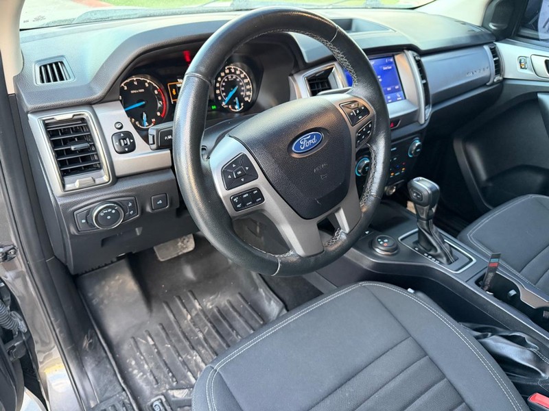 Ford Ranger Vehicle Full-screen Gallery Image 11