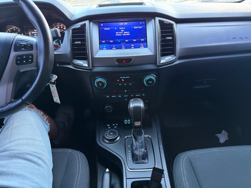 Ford Ranger Vehicle Full-screen Gallery Image 14