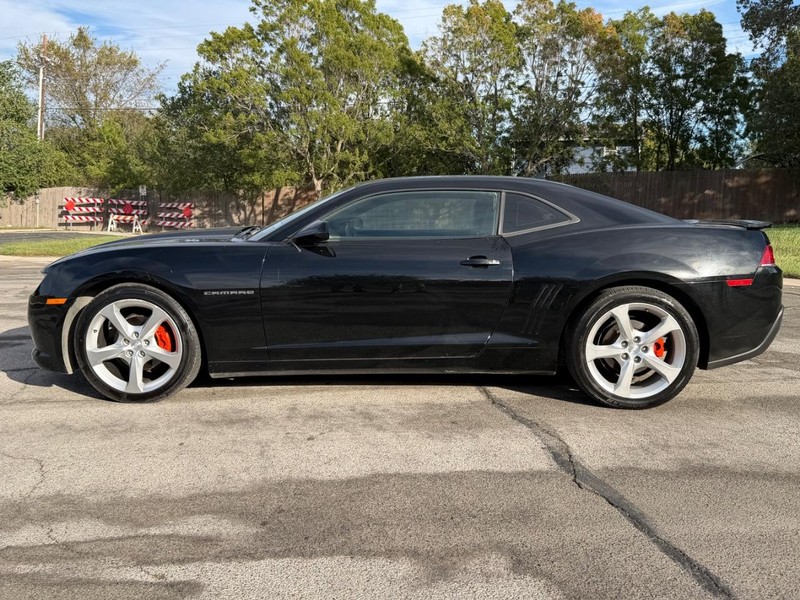 Chevrolet Camaro Vehicle Full-screen Gallery Image 03