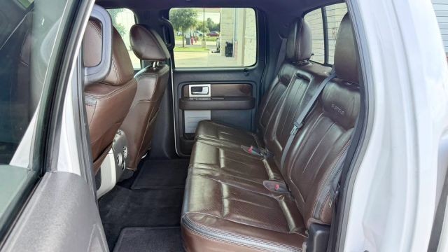 Ford F-150 Vehicle Full-screen Gallery Image 07