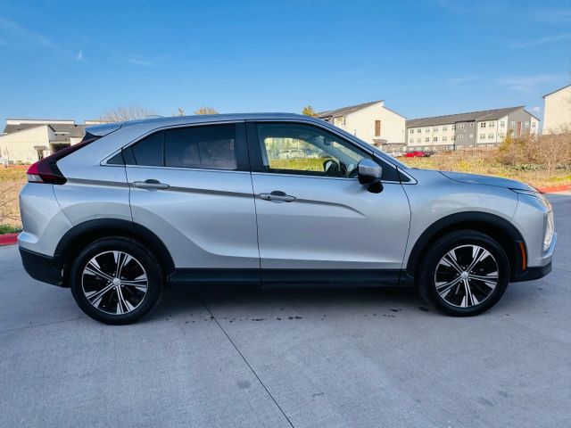 Mitsubishi Eclipse Cross Vehicle Full-screen Gallery Image 07