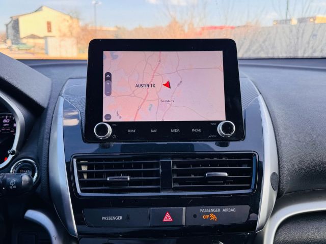 Mitsubishi Eclipse Cross Vehicle Full-screen Gallery Image 14
