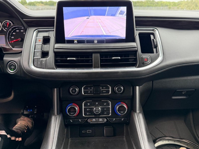 Chevrolet Tahoe Vehicle Full-screen Gallery Image 15