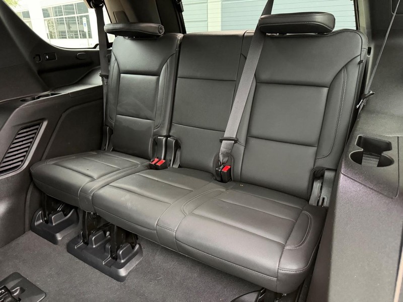 Chevrolet Tahoe Vehicle Full-screen Gallery Image 22