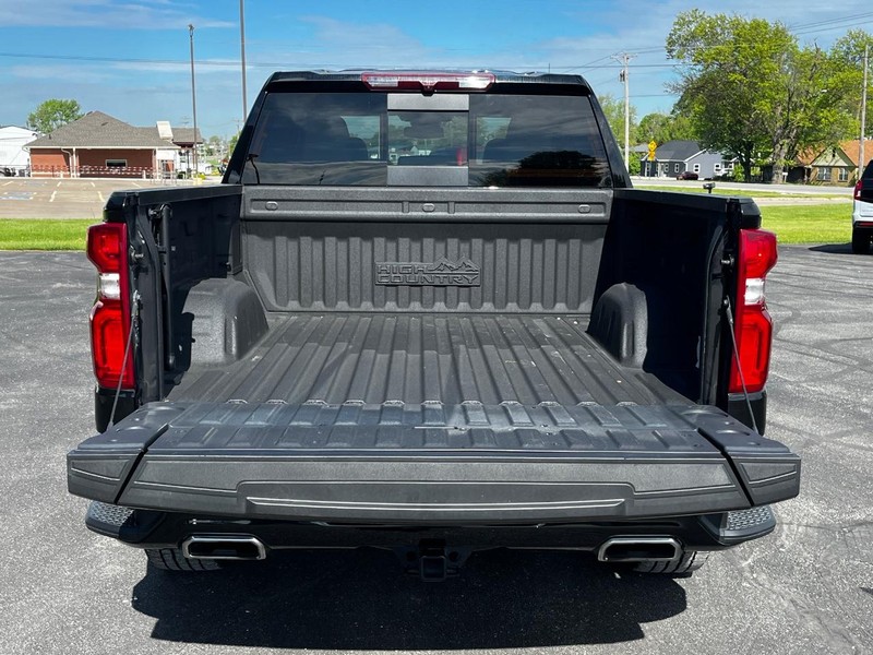 Chevrolet Silverado 1500 Vehicle Full-screen Gallery Image 05