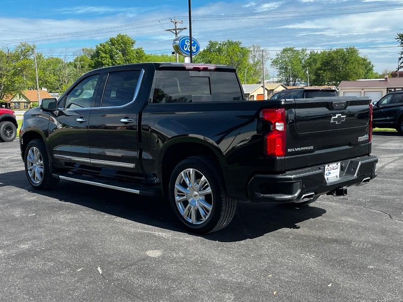 Chevrolet Silverado 1500 Vehicle Full-screen Gallery Image 06