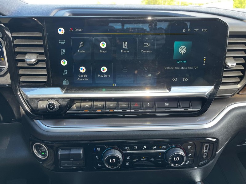 Chevrolet Silverado 1500 Vehicle Full-screen Gallery Image 22