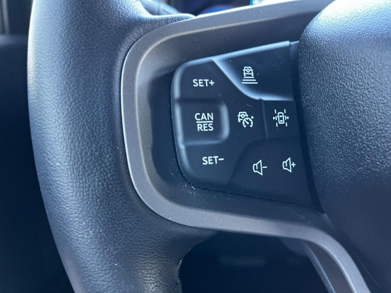 Ford Bronco Vehicle Full-screen Gallery Image 15