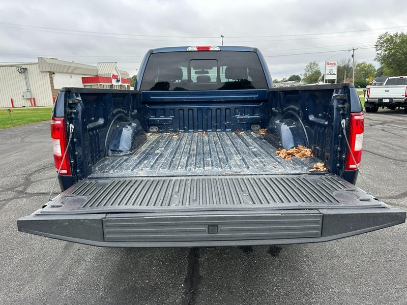 Ford F-150 Vehicle Full-screen Gallery Image 05