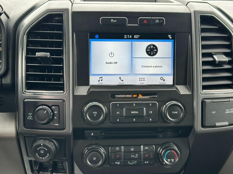 Ford F-150 Vehicle Full-screen Gallery Image 13