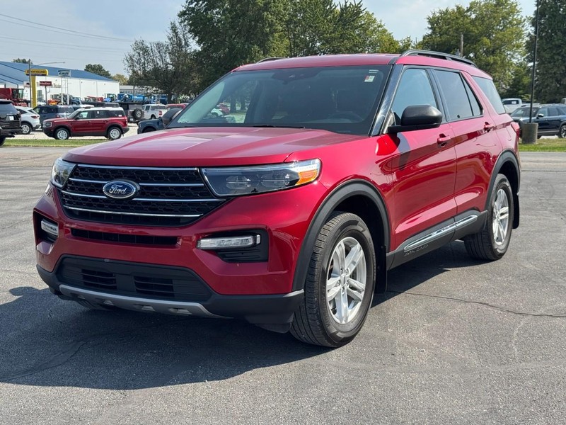 Ford Explorer Vehicle Full-screen Gallery Image 08