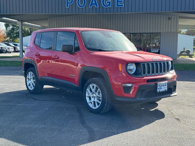 2023 Jeep Renegade Latitude at Poage Ford in Bowling Green MO
