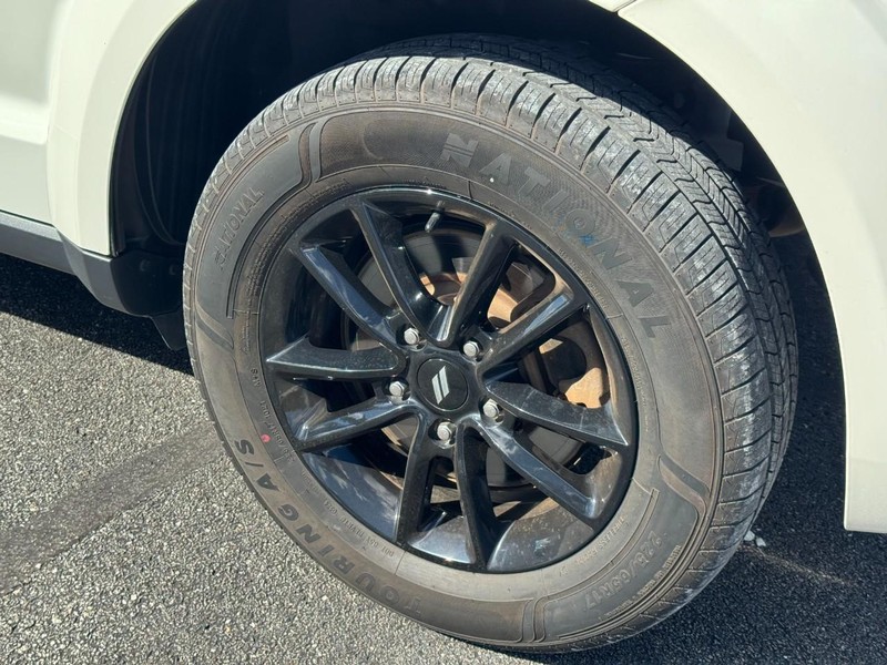 Dodge Journey Vehicle Full-screen Gallery Image 07