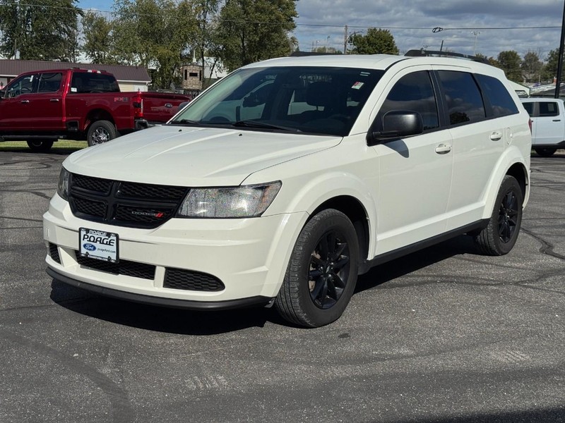 Dodge Journey Vehicle Full-screen Gallery Image 08