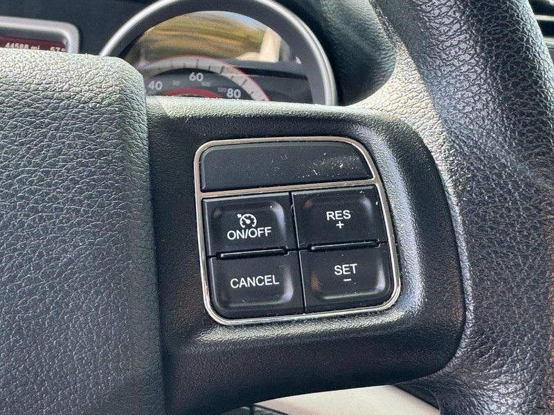 Dodge Journey Vehicle Full-screen Gallery Image 19