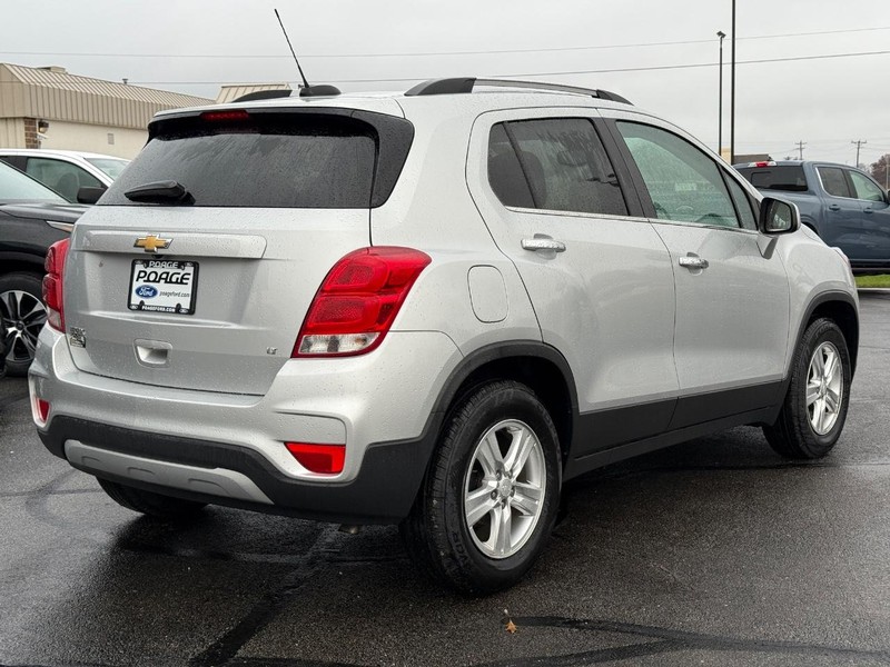 Chevrolet Trax Vehicle Full-screen Gallery Image 03