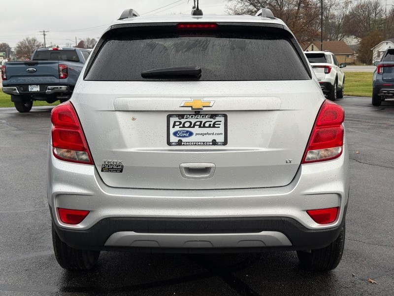 Chevrolet Trax Vehicle Full-screen Gallery Image 04