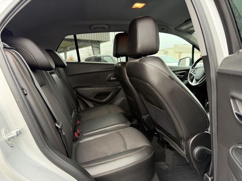 Chevrolet Trax Vehicle Full-screen Gallery Image 10