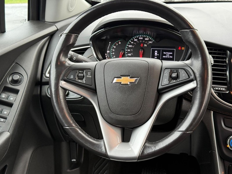 Chevrolet Trax Vehicle Full-screen Gallery Image 12