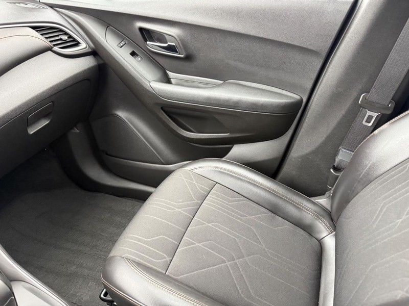 Chevrolet Trax Vehicle Full-screen Gallery Image 20