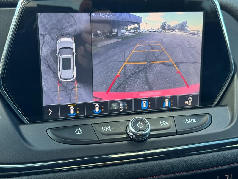 Chevrolet Blazer Vehicle Full-screen Gallery Image 24