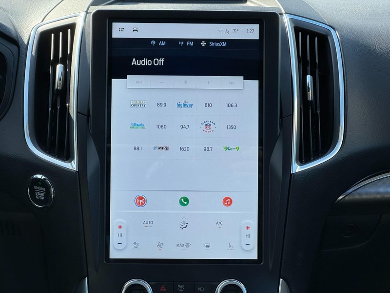 Ford Edge Vehicle Full-screen Gallery Image 13