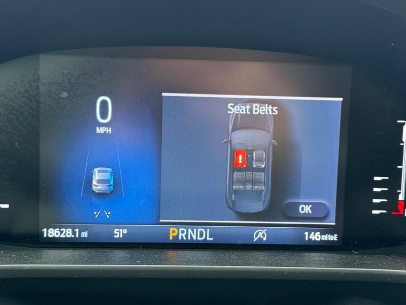 Ford Escape Vehicle Full-screen Gallery Image 21