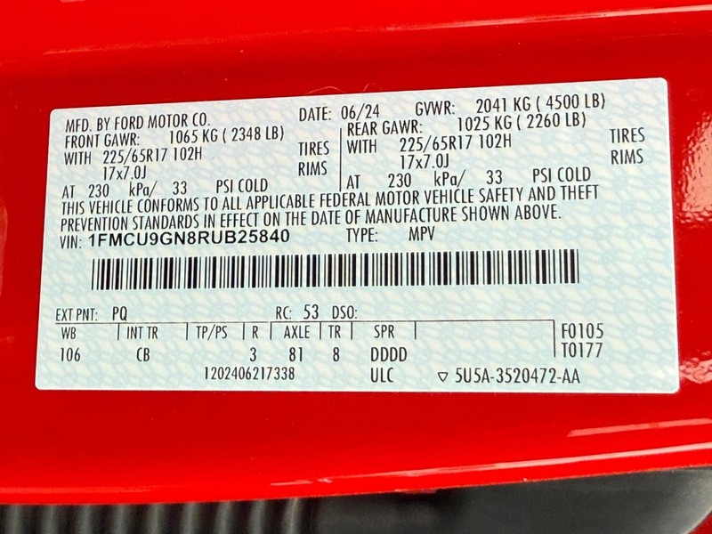 Ford Escape Vehicle Full-screen Gallery Image 25