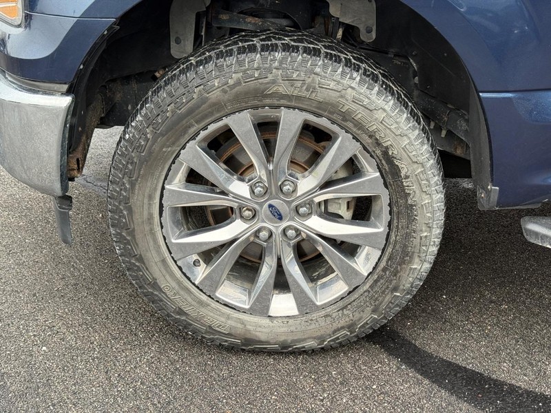 Ford F-150 Vehicle Full-screen Gallery Image 08