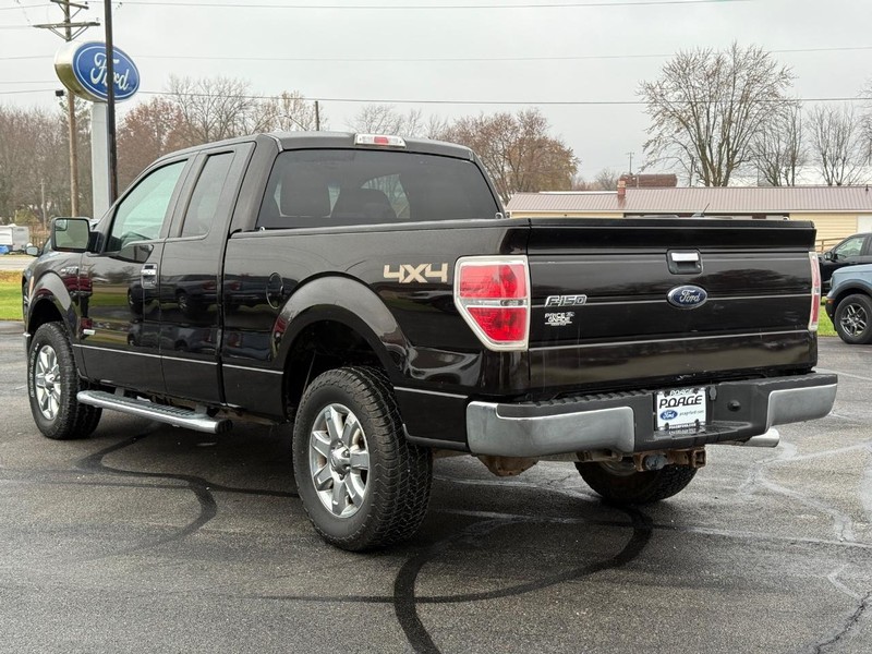Ford F-150 Vehicle Full-screen Gallery Image 05