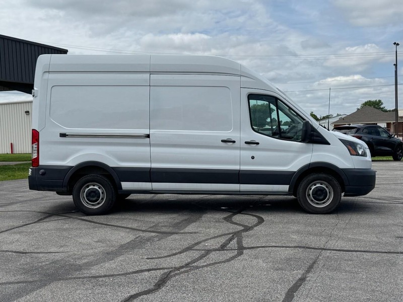 Ford Transit Cargo Van Vehicle Full-screen Gallery Image 02