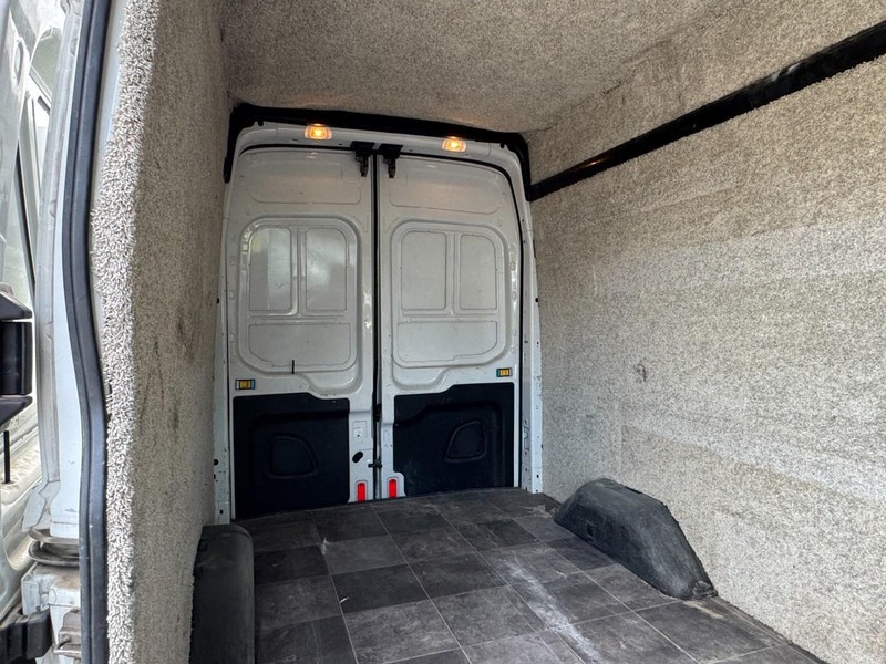Ford Transit Cargo Van Vehicle Full-screen Gallery Image 11