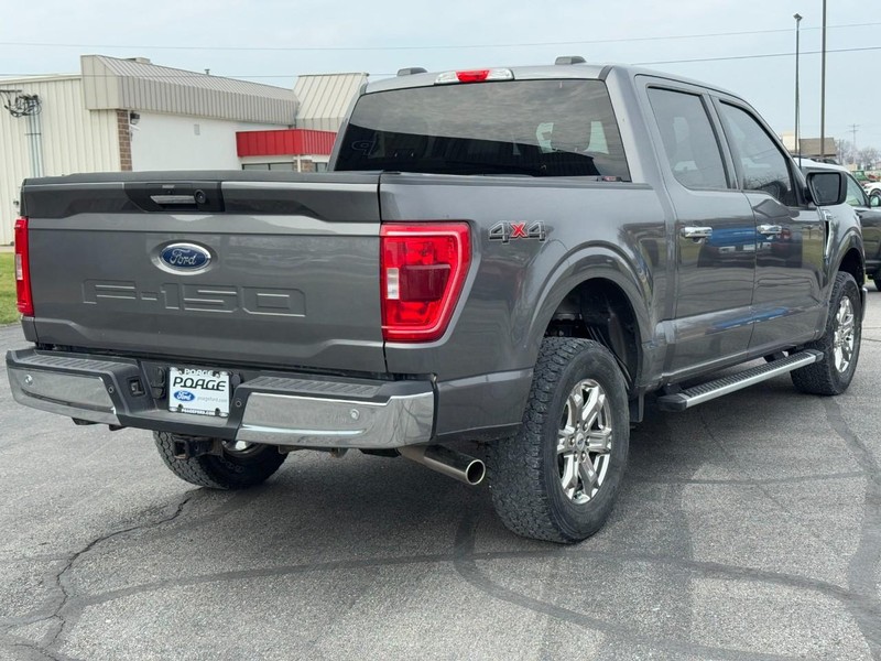 Ford F-150 Vehicle Full-screen Gallery Image 03