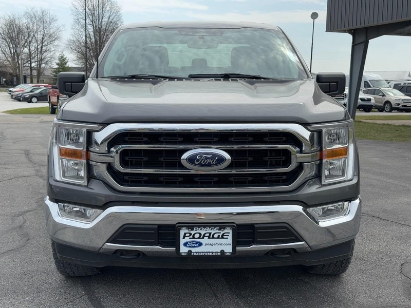 Ford F-150 Vehicle Full-screen Gallery Image 09