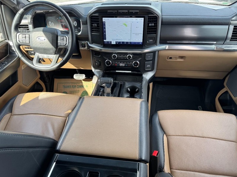 Ford F-150 Vehicle Full-screen Gallery Image 11