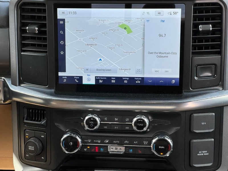 Ford F-150 Vehicle Full-screen Gallery Image 13