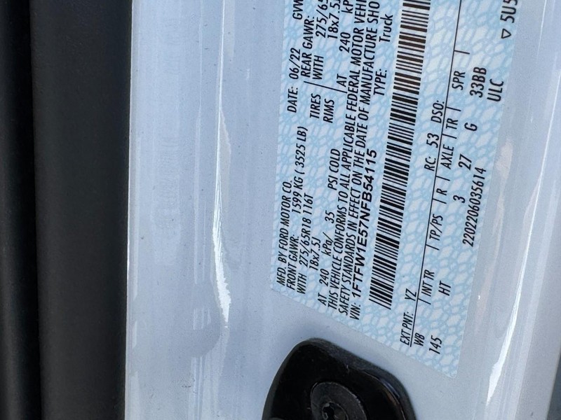 Ford F-150 Vehicle Full-screen Gallery Image 27