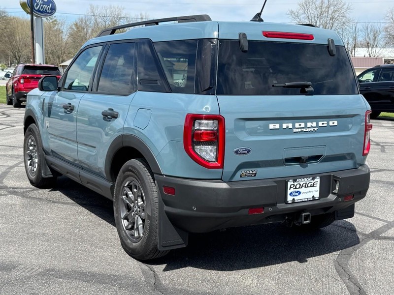 Ford Bronco Sport Vehicle Full-screen Gallery Image 06