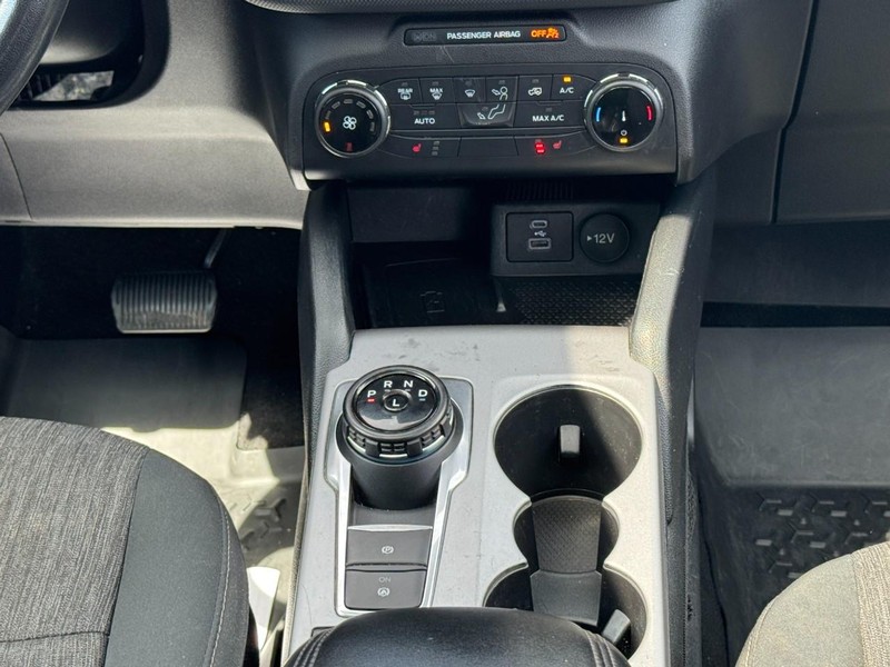 Ford Bronco Sport Vehicle Full-screen Gallery Image 14