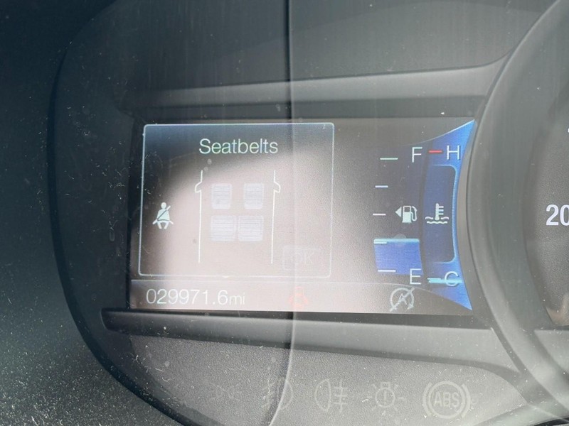 Ford Edge Vehicle Full-screen Gallery Image 18