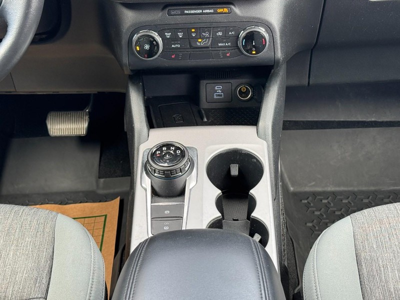 Ford Bronco Sport Vehicle Full-screen Gallery Image 14