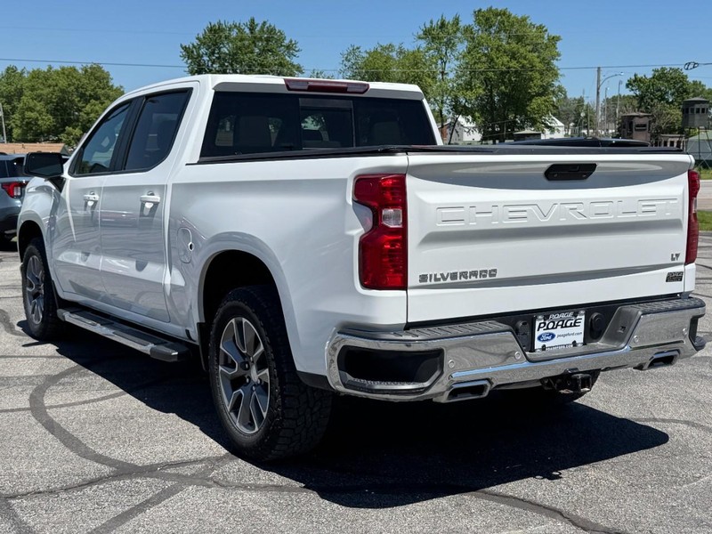 Chevrolet Silverado 1500 LTD Vehicle Full-screen Gallery Image 06