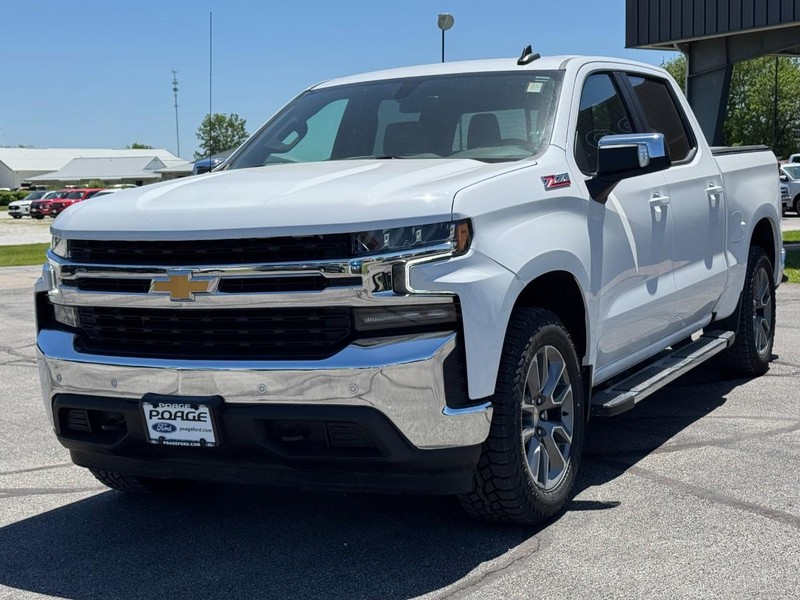 Chevrolet Silverado 1500 LTD Vehicle Full-screen Gallery Image 08