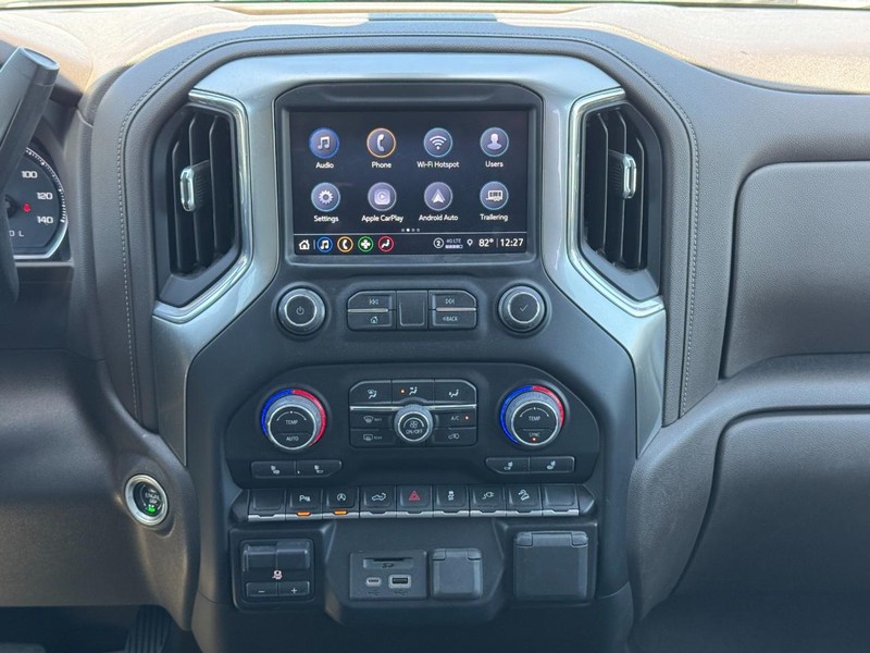 Chevrolet Silverado 1500 LTD Vehicle Full-screen Gallery Image 13