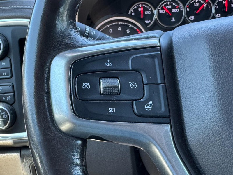 Chevrolet Silverado 1500 LTD Vehicle Full-screen Gallery Image 16
